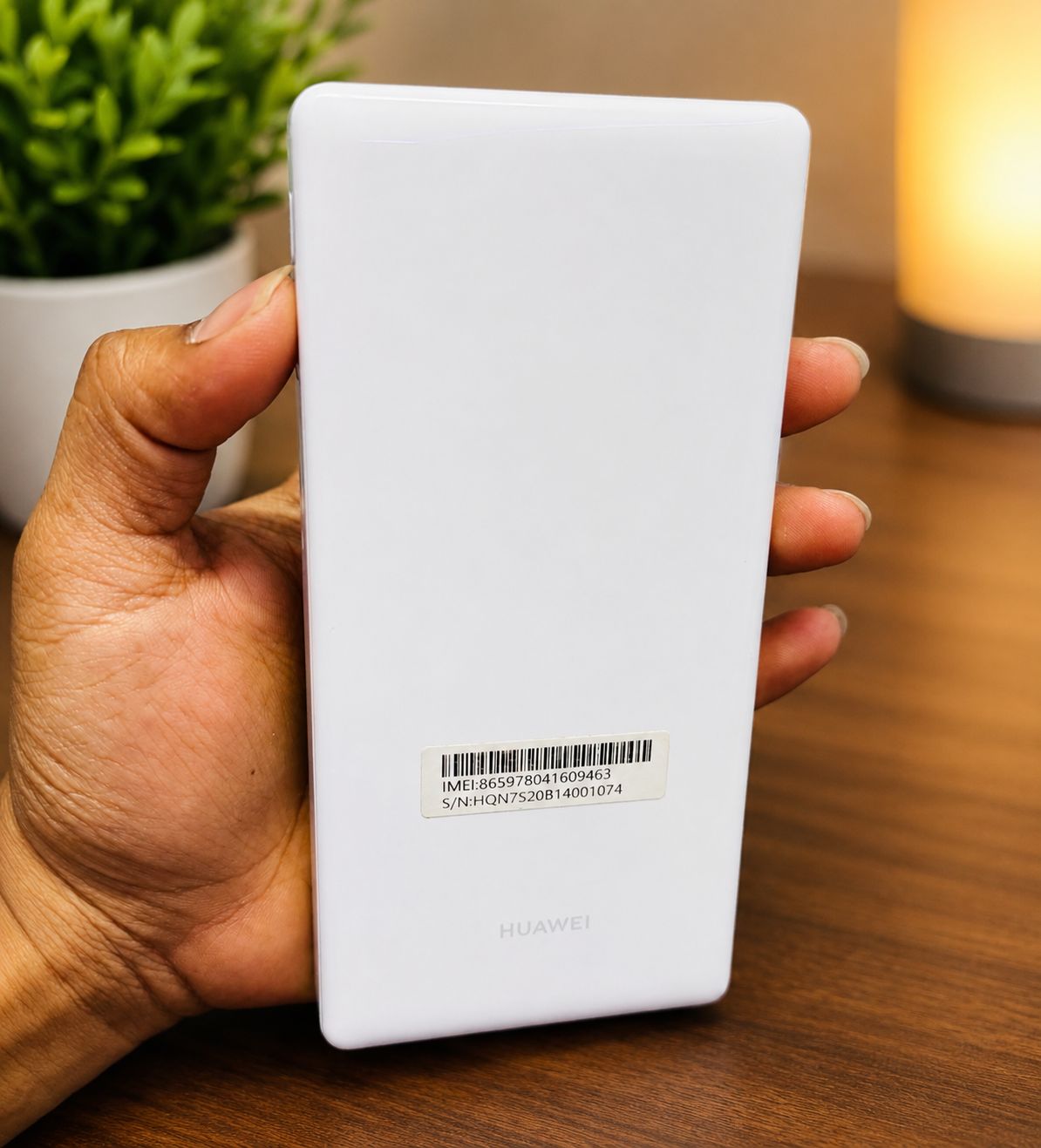 Huawei E6878-370 5G mifi white unlocked