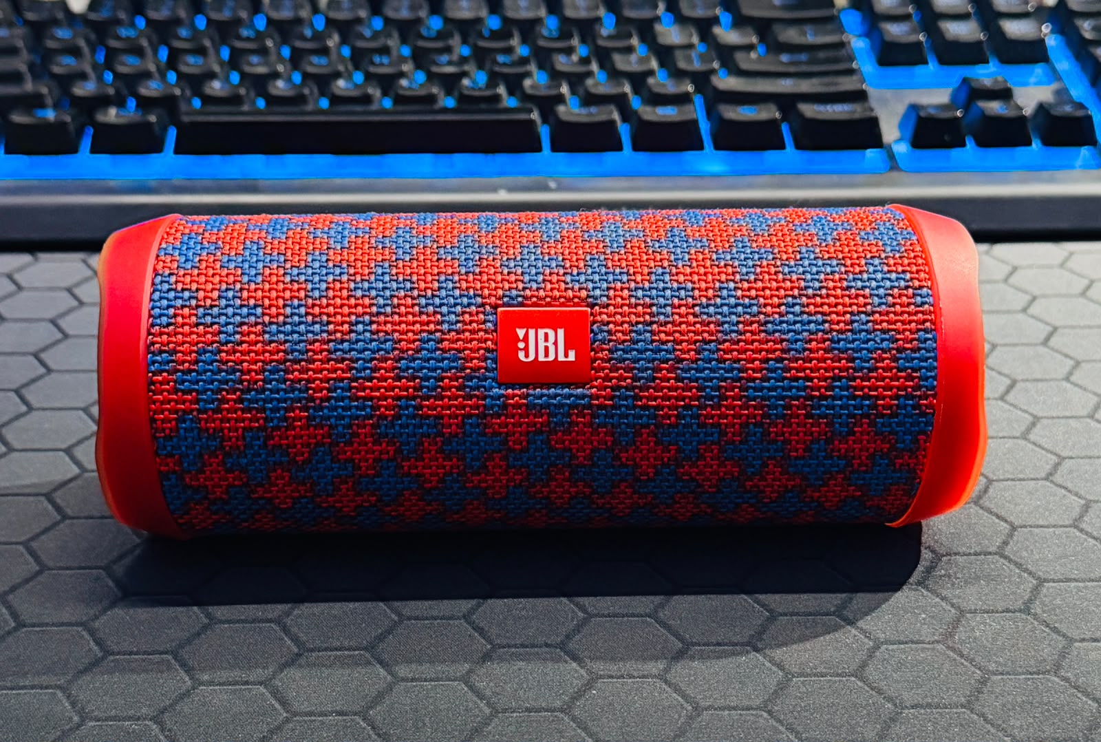 JBL FLIP4 Waterproof Portable Bluetooth Speaker Red
