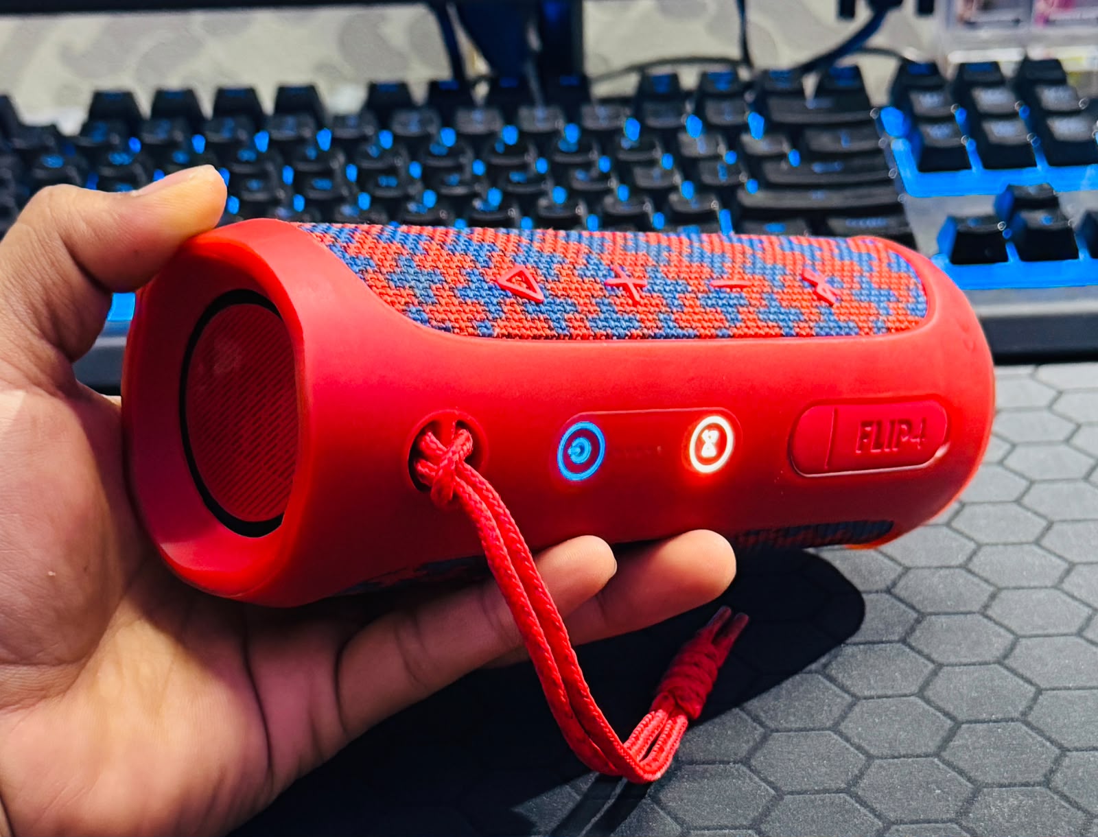 JBL FLIP4 Waterproof Portable Bluetooth Speaker Red